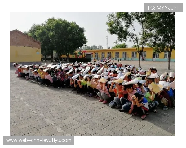 UFC 重量级对轰震碎摄像机！现场颤动